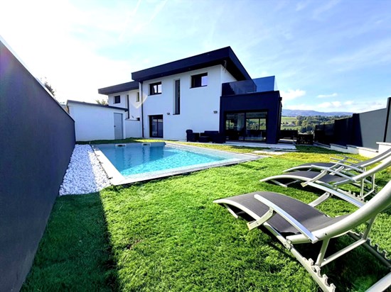 Maison Rumilly 8 pièces 140 m²